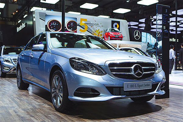 Mercedes-Benz set to build on success for an even bigger 2015