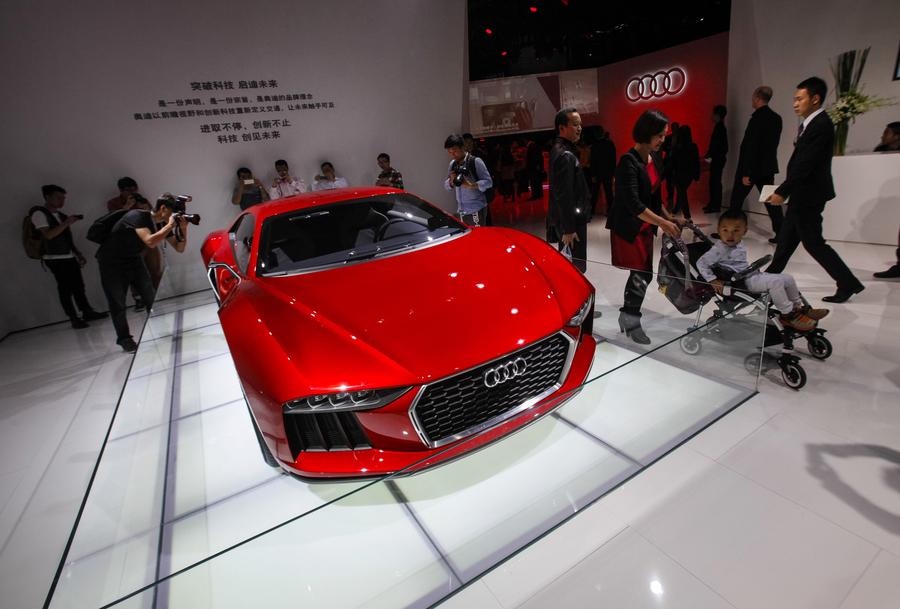 Hot models, cars at Auto Guangzhou 2014