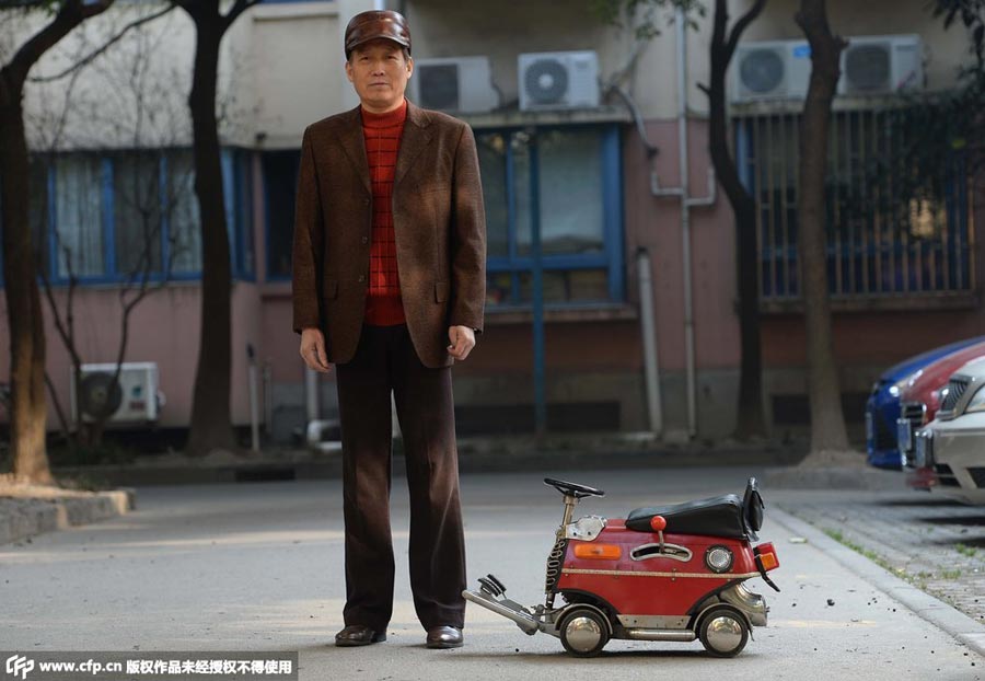 Shanghai native makes tiny car with $240