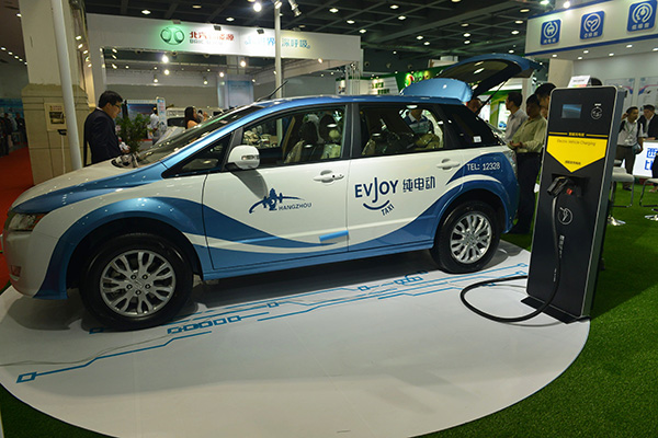 Authorities ramp up construction of infrastructure for electric vehicles