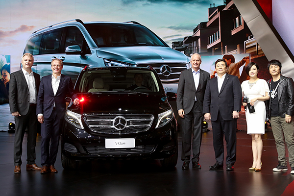 Mercedes-Benz brings new V-Class MPV to China