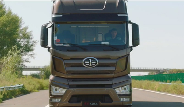 Heavy-duty trucks go through drive-smart highway test