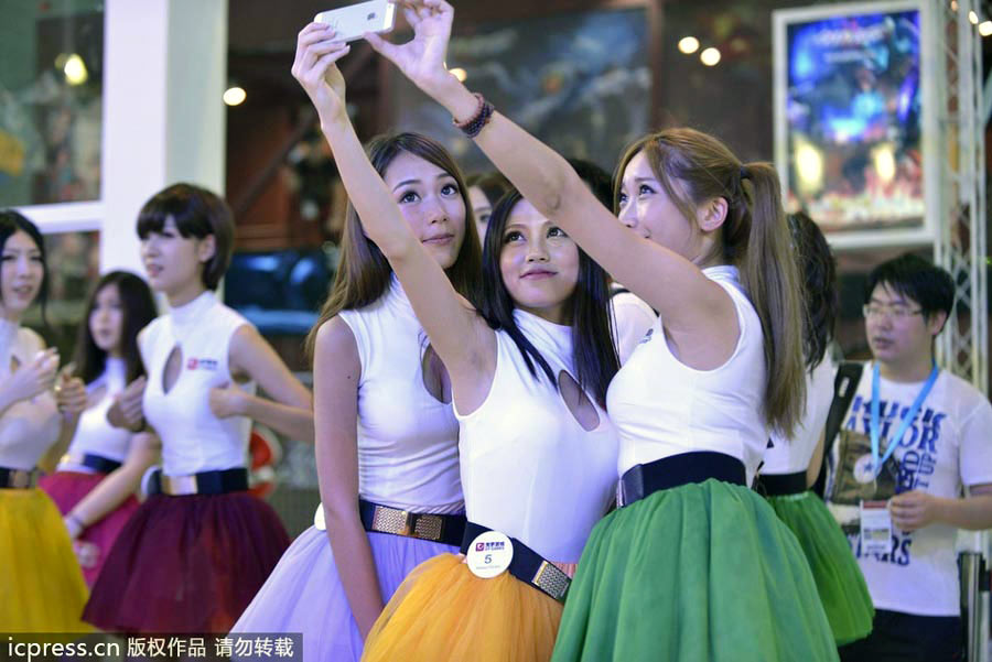Models ready for China Joy 2013