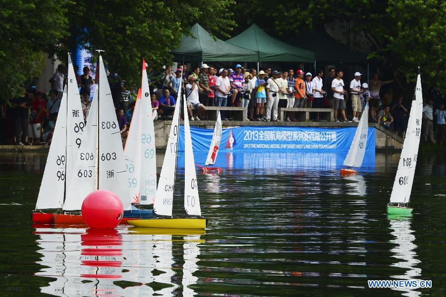Radio-controlled boats contest ends in HZ