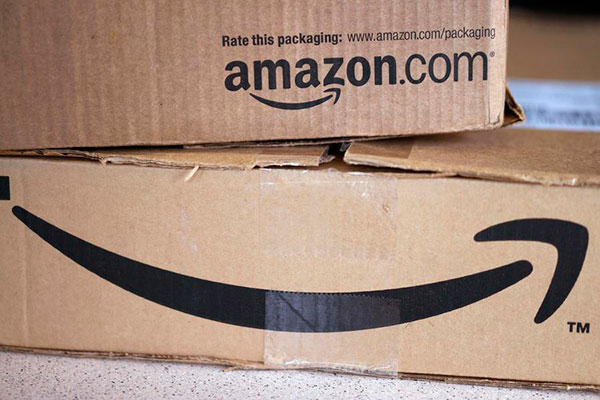 Amazon takes on rivals with US deal