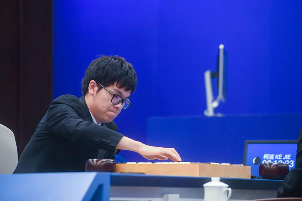 AlphaGo sweeps world's best Go-player Ke Jie 3-0
