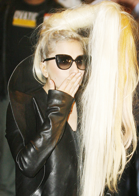 Lady Gaga arrives in Manila