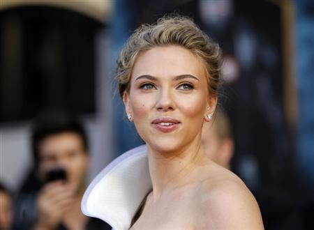 Scarlett Johansson again named 'sexiest woman alive' by Esquire ...