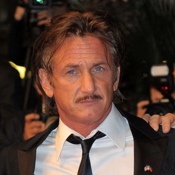 Sean Penn gets armed escort