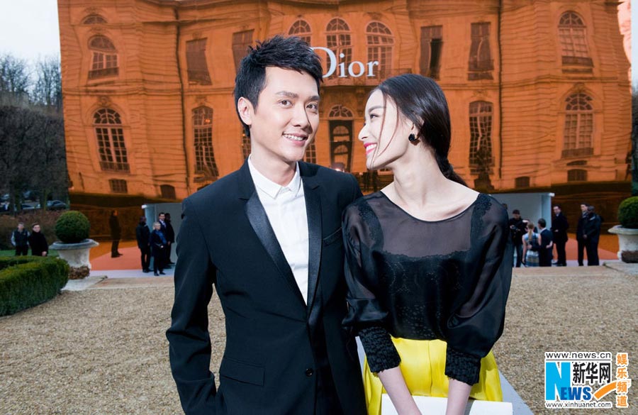 Sweet lovers attend Paris fashion show