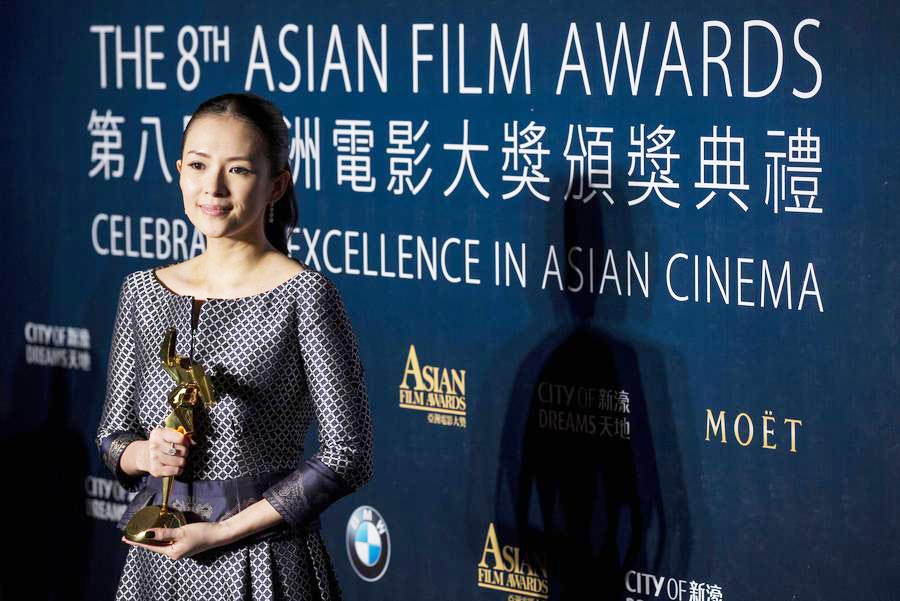 Zhang Ziyi wins ten film awards for 'The Grandmaster'