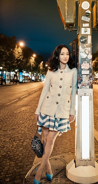 Zhou Xun's street style in Paris