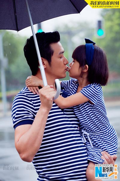 Lu Yi and daughter Bei Er pose for street snaps