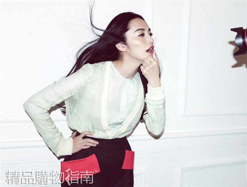 Yao Chen graces shopping magazine Life Style