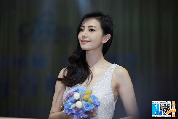 Gao Yuanyuan poses for cruise ship event