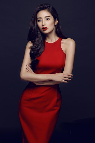 Actress Ying Er poses in red