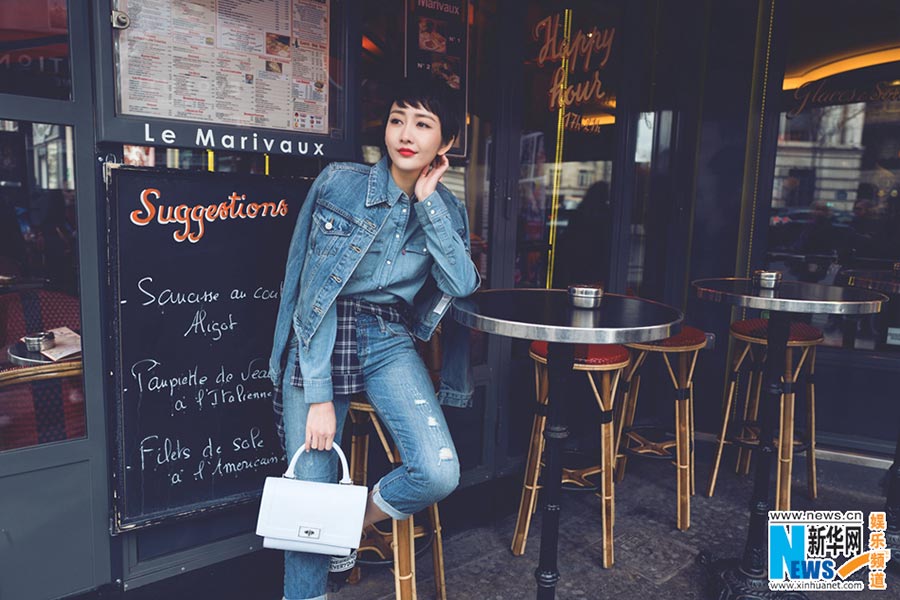 Wang Ou takes street shots in Paris