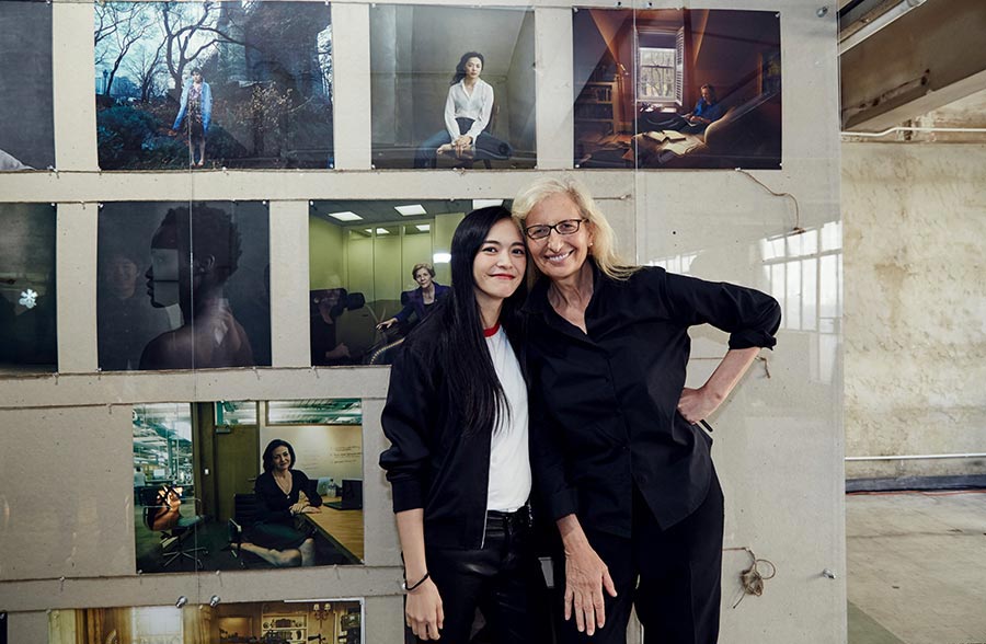 Yao Chen reunites with iconic photographer in HK