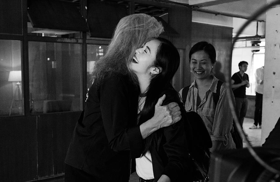 Yao Chen reunites with iconic photographer in HK