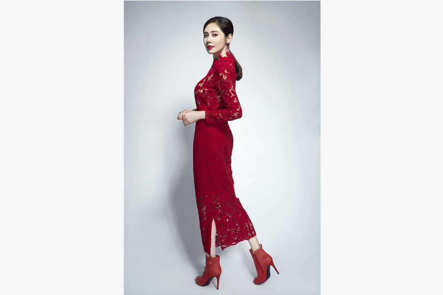 Actress Choo Ja Hyun poses for Chinese fashion magazine
