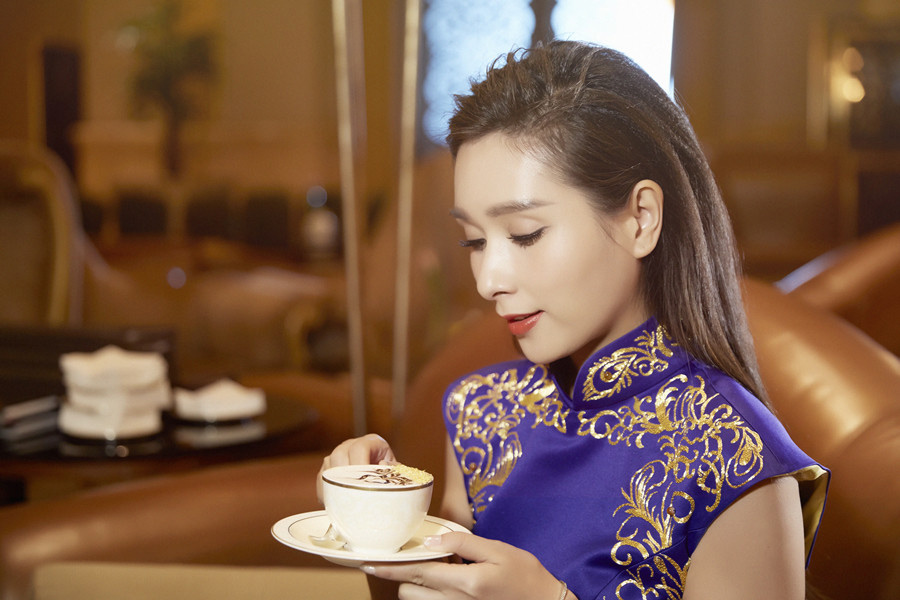 Actress Kristy Yang releases fashion photos
