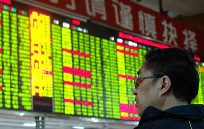 Chinese shares tumbled nearly 5 percent in their biggest one-day loss in eight months on Wednesday amid mounting worries over high stock valuations. 