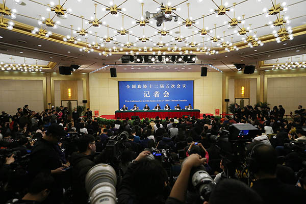 CPPCC members attend press conference on consolidating cultural confidence