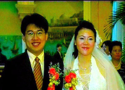 Sorry bachelors - richest Chinese woman married