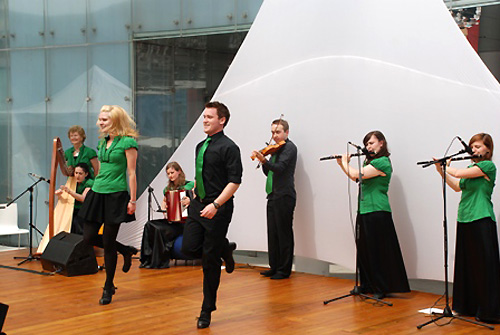 Dance to the sounds of the Irish Art Group at Expo