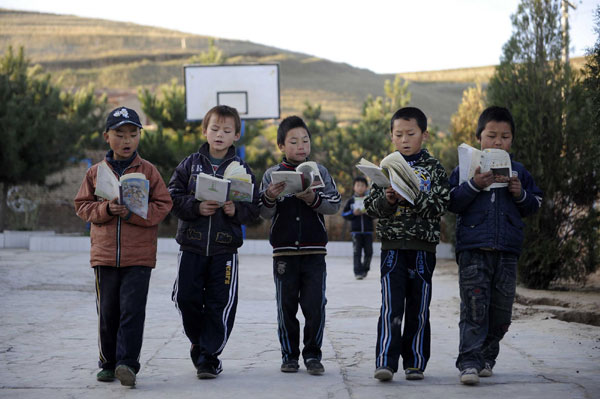 Tough school life in Ningxia mountains