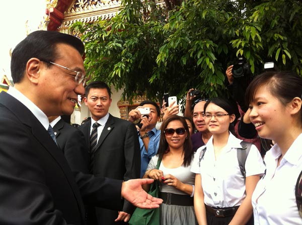 Chinese tourists meet their premier