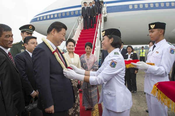 Xi arrives in Jakarta for state visit