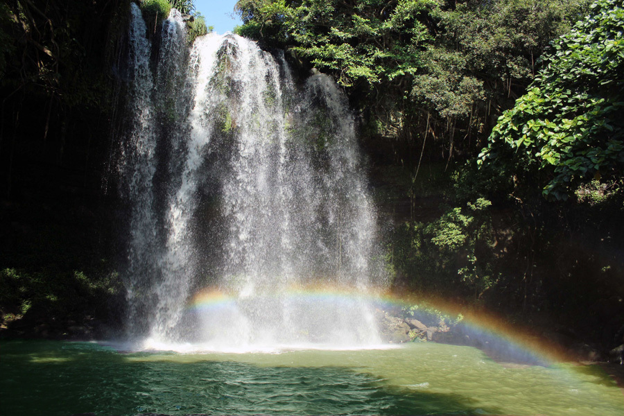Juren Waterfall in Lingao