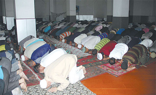 Ramadan in Xinjiang: Belief and self-control