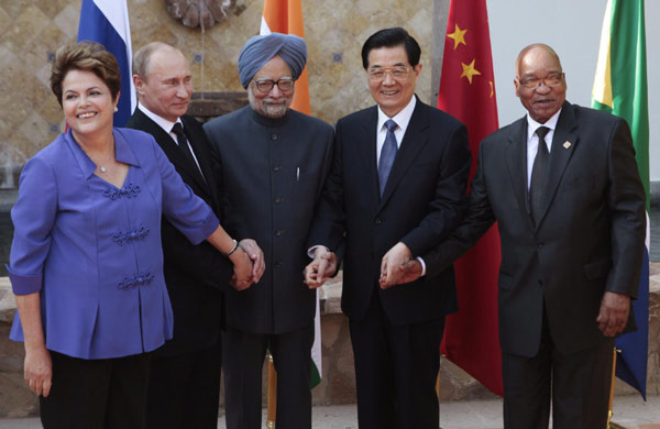 Hu calls for closer BRICS cooperation,coordination
