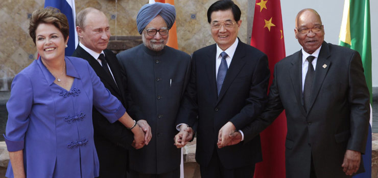 Hu calls for closer BRICS cooperation,coordination