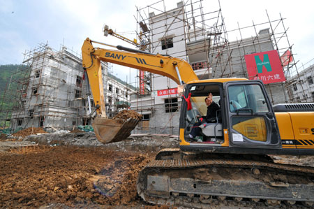 After fatal lesson, China builds stronger school in quake zone