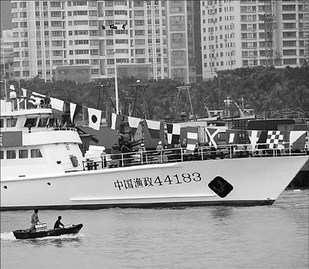 Reinforced patrol sails from Hainan