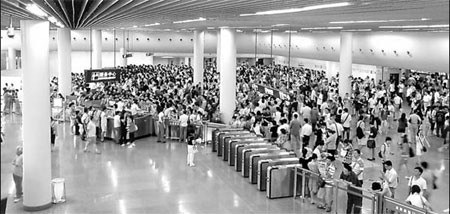 Power failure strands Shanghai subway riders