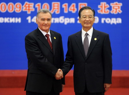 PMs of SCO members meet in Beijing