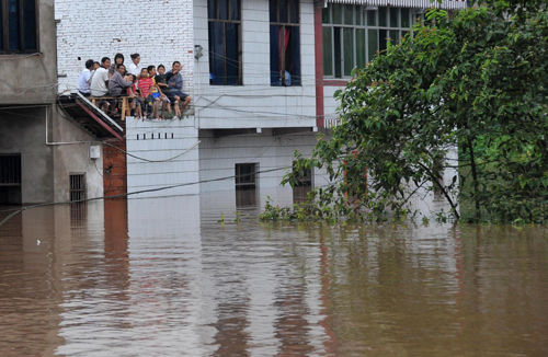 Death toll from SW China floods rises to 23, 30 still missing