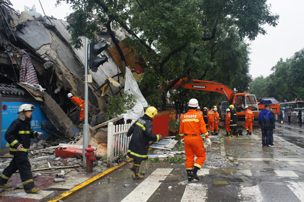 Safety checks halt Xi'an's construction work