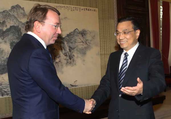 Li calls for stronger Russian ties