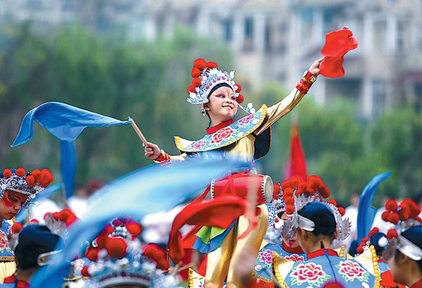 Outdoor activities still thrive in Chongqing