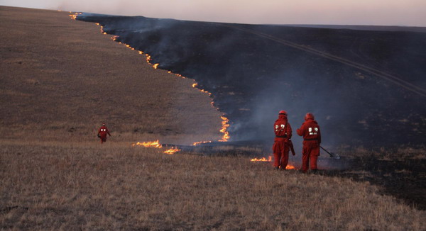Thousands battle fires in Inner Mongolia