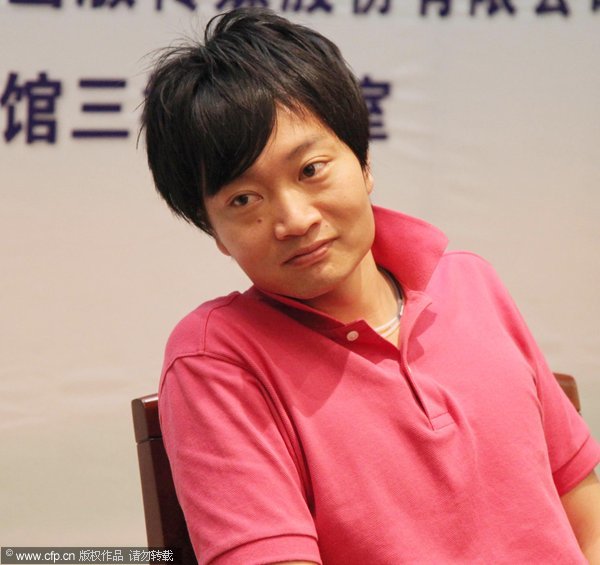 Japanese columnist caught in university fib