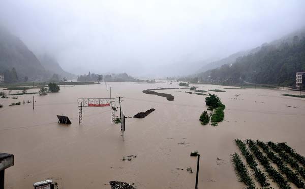 5 killed in Central China rainstorms