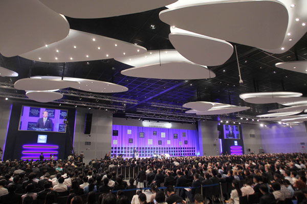 2013 Summer Davos opens, innovation in focus
