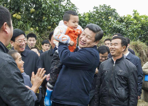 Xi makes poverty relief trip to Hunan