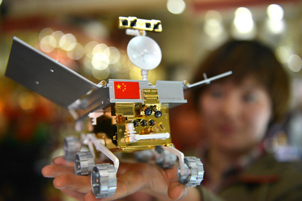 China puts simulation models moon rover on market